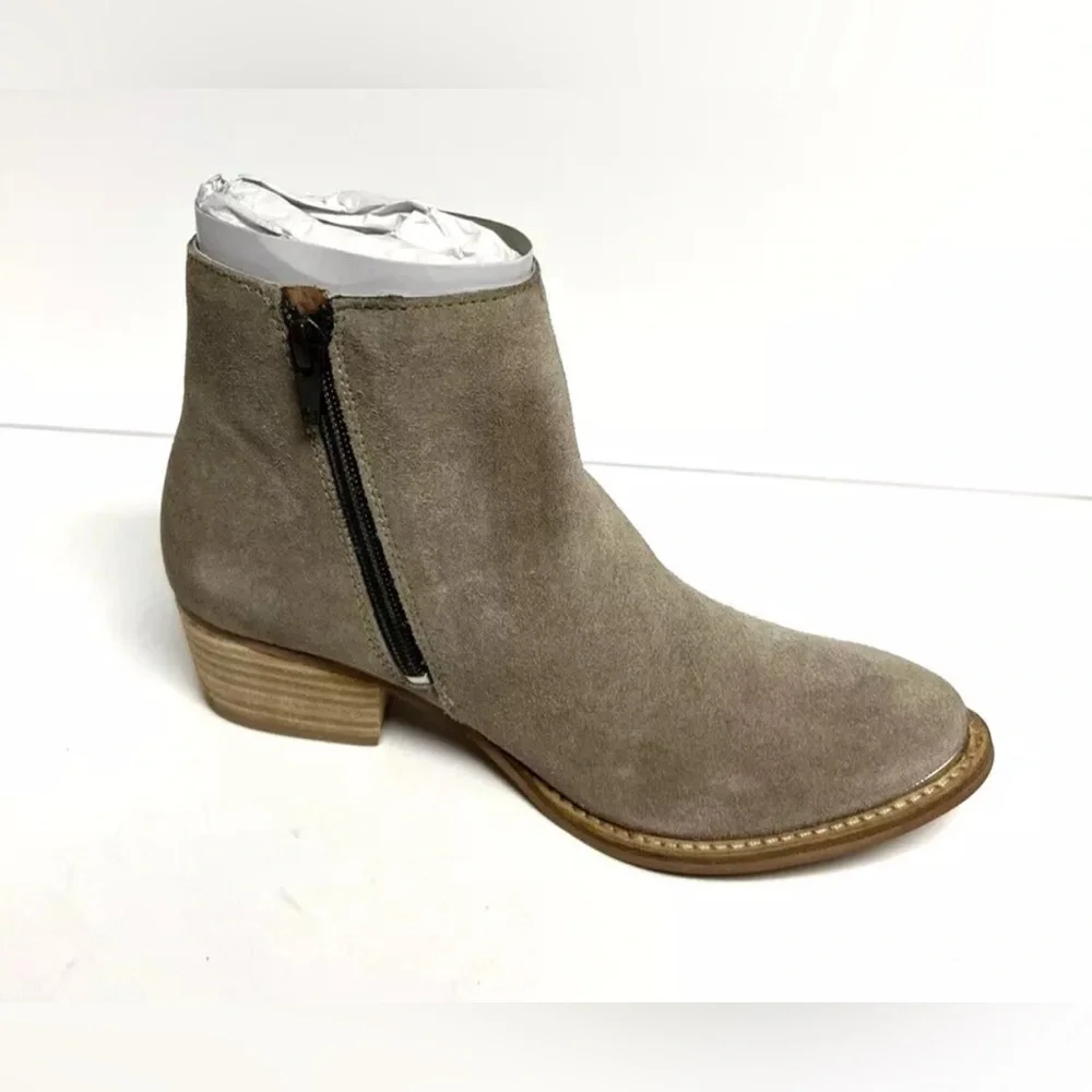 Diba True Womens Start Line Bootie Size 7.5 M
